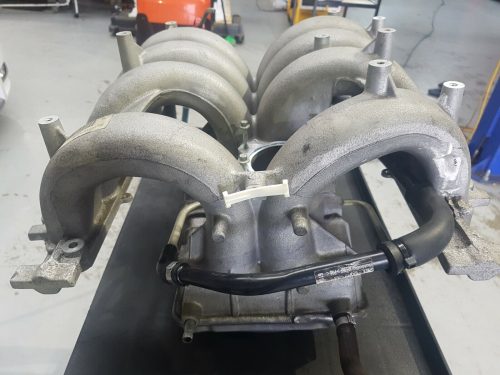 Ford Fairlane Ghia/G220 Barra V8 5.4L Intake Manifold - Image 4